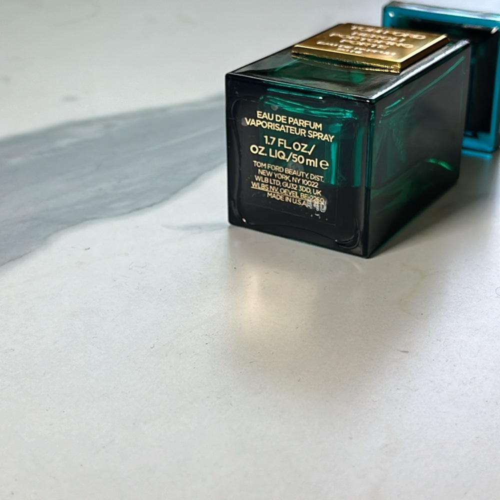 TOM FORD Neroli Portofino Forte 50 m l 1.7 - Picture 6 of 8